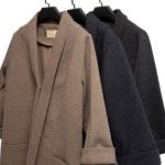 📌 مدل: کت یقه دوبل دوجیب 🧶 جنس: تریکو ضخیم 📏 سایزبندی: 40 تا 54 سایز بزرگ