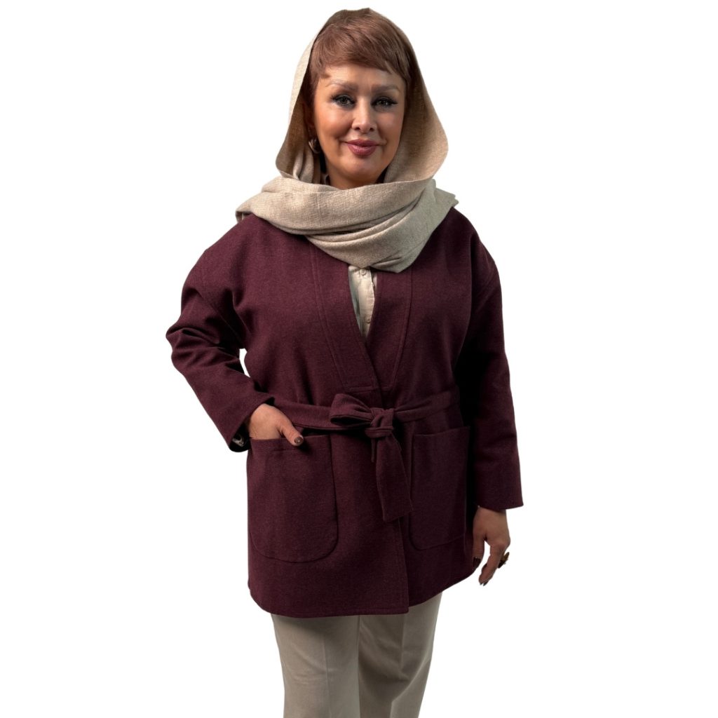 📌 مدل: پالتو لامر دیور 🧶 جنس: فوتر کوبیده 📏 سایزبندی: 38 تا 68 🎨 رنگ‌بندی: زرشکی، قهوه‌ای تیره، مشکی سایز بزرگ