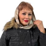 📌 مدل: کاپشن بلند یقه خز 🧶 جنس: شمعی 📏 سایزبندی: 38 تا 52 🎨 رنگ‌بندی: مشکی سایز بزرگ