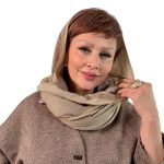 📌 مدل: مانتو مخمل یقه ۷ 🧶 جنس: مخمل 📏 سایزبندی: 38 تا 54 🎨 رنگ‌بندی: کرم، قهوه‌ای، خاکی، مشکی سایز بزرگ