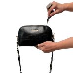 📌 مدل: کیف پاسپورتی 🧶 جنس: چرم مصنوعی 🎨 رنگ‌بندی: شیری، قهوه‌ای، نسکافه‌ای