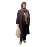 راهنمای سایز 📌 مدل: مانتو یقه E پاگون‌دار 🧶 جنس: لینن بامبو 📏 سایزبندی: 38-60 🌈 رنگ‌بندی: طوسی، کرم، قهوه‌ای تیره، قهوه‌ای روشن، سورمه‌ای، مشکی سایز بزرگ