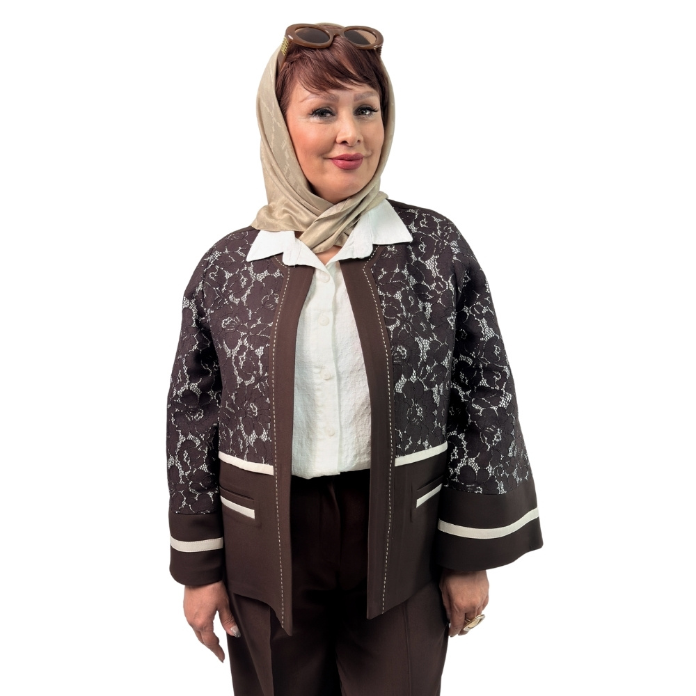 اصلی (49) راهنمای سایز 📌 مدل: کت گیپور 🧶 جنس: کرپ 📏 سایزبندی: 38 تا 50 🎨 رنگبندی: قهوهای، استخوانی، نسکافهای، سورمهای، مشکی سایز بزرگ