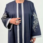 اسم مدل: مانتو ثنا جنس پارچه: کتان لمه سایزبندی: 40 تا 60 رنگبندی: قهوه‌ای، سرمه‌ای، مشکی، طوسی قد کار: 118 سانت قد مدل: 170 سانت سایز بزرگ