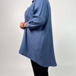 سم مدل: مانتو اسپرت یقه مردانه جنس پارچه: لینن سایزبندی: فری سایز (38 تا 54) (Free Size) رنگ‌بندی: سفید، طوسی روشن، طوسی تیره، خاکی، کرم تیره، کرم روشن، آبی قد کار: حدود 86 سانتی‌متر قد مدل: 170 سانتی‌متر دسته‌بندی: سایزبزرگ