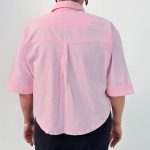 اسم مدل: شومیز کتان  جنس پارچه: لینن سایزبندی: فری سایز (Free Size)، مناسب سایز 38 تا 48 رنگ‌بندی: صورتی، سفید، سبز، قهوه‌ای قد کار: حدود 55 سانتی‌متر قد مدل: 170 سانتی‌متر دسته‌بندی: سایزبزرگ